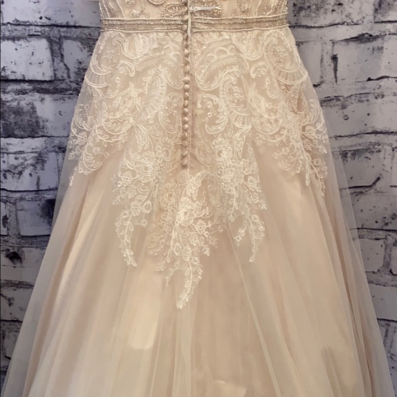 Christina Wu- Bridal Gown - Picture 9 of 12